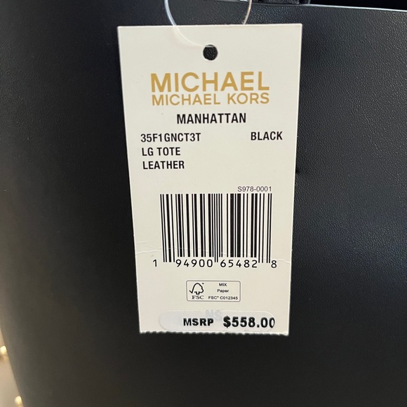 MICHAEL KORS
MANHATTAN
3551 GNCT3T
LG TOTE
LEATHER
BLACK
S978-0001
1 - Picture 9 of 9
